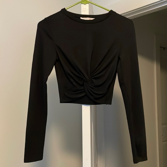 Black long sleeve versatile crop top for work or a night out - Picture 1 of 2